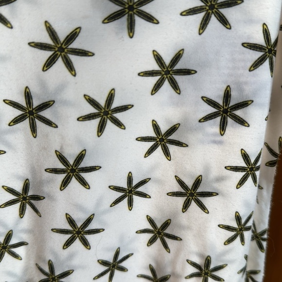 Kickee Pants Bamboo Print Layette Gown Size Newborn - Picture 2 of 8